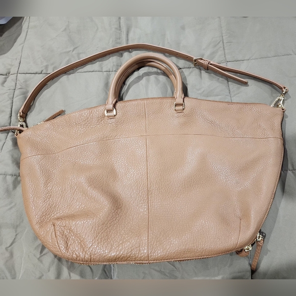 Tory Burch Ivy Slouchy Pebbled Leather Convertible Bag (16"Wx11.5"H) - Picture 5 of 17